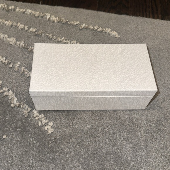 AUTHENTIC CHRISTIAN DIOR BOX STYROFOAM MATERIAL - Picture 5 of 5